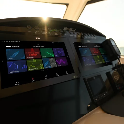 AXIOM+ 9 - 9" MFD m/LHkart NEU