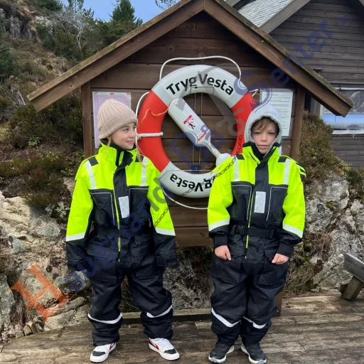 1852 Flytedress Barn 140 cm svart m/fluor gul