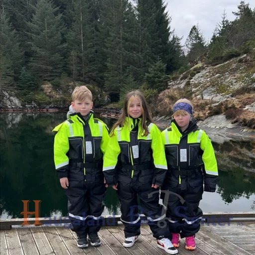 1852 Flytedress Barn 120 cm svart m/fluor gul