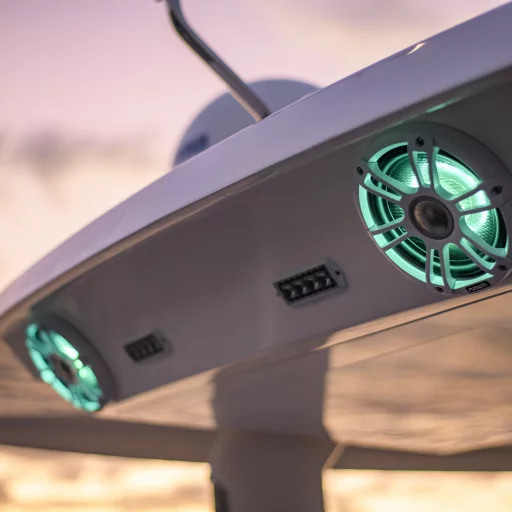 SG-FL772SPW,7.7'' Sprts Wht Spk,LED,Fusion