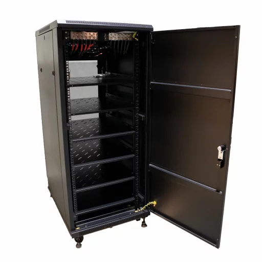 SKANBATT Kabinett/batteriskap for lithium rackmoduler 3U
