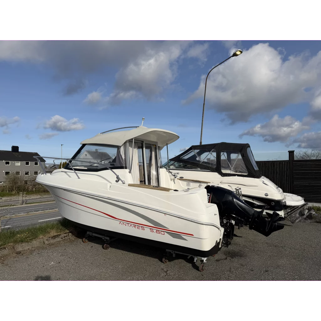 BENETAU ANTARES 580 SUZUKI DF90ATL (96 TIMER)