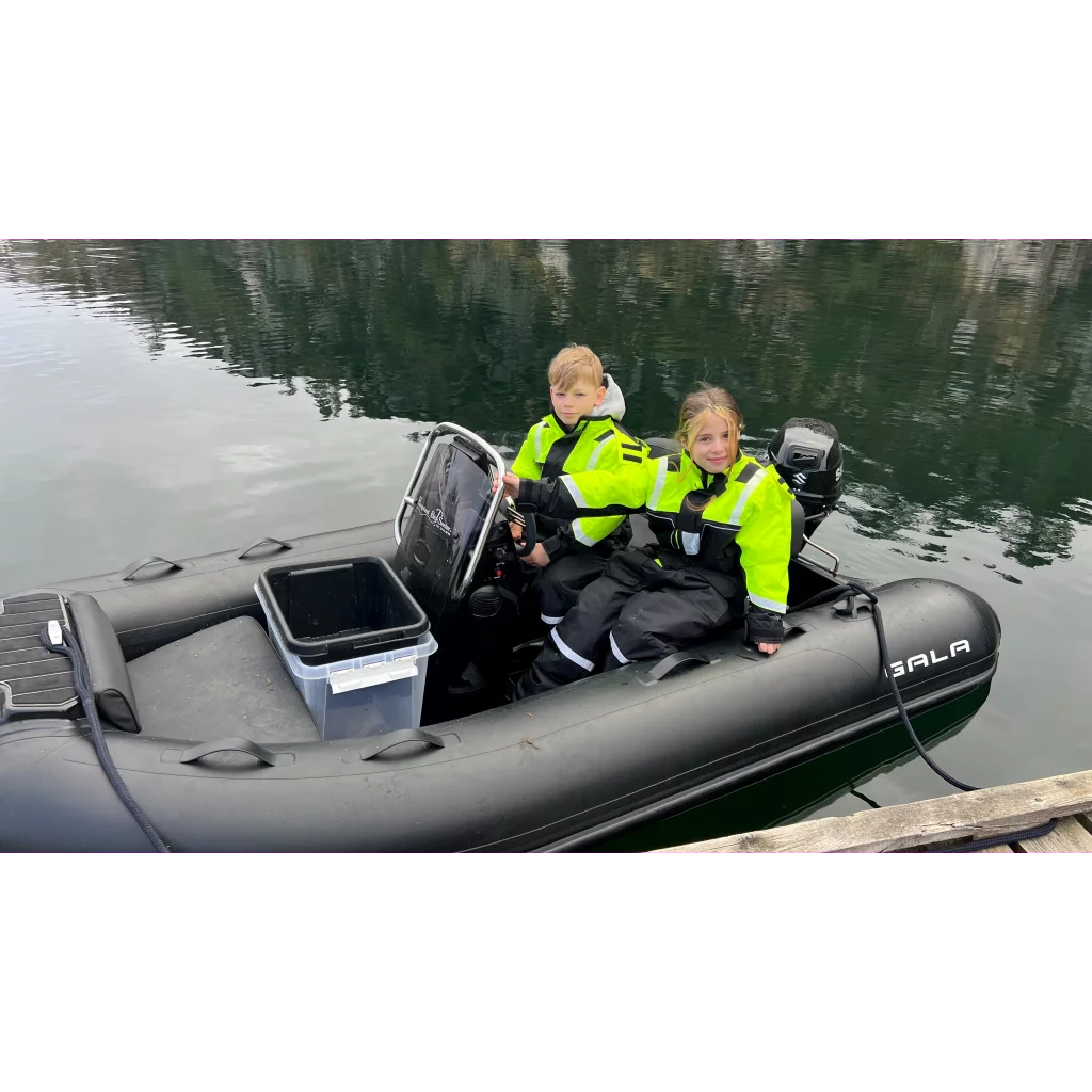 1852 Flytedress Barn 160 cm svart m/fluor gul